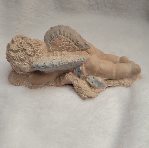 Carved baby angel - Picture 4 of 8